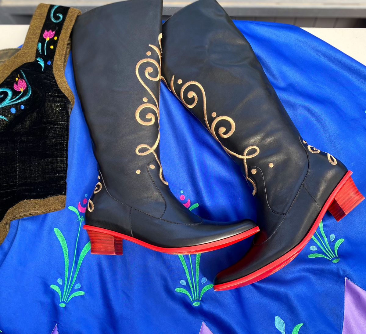 Frozen anna 2025 boots adults