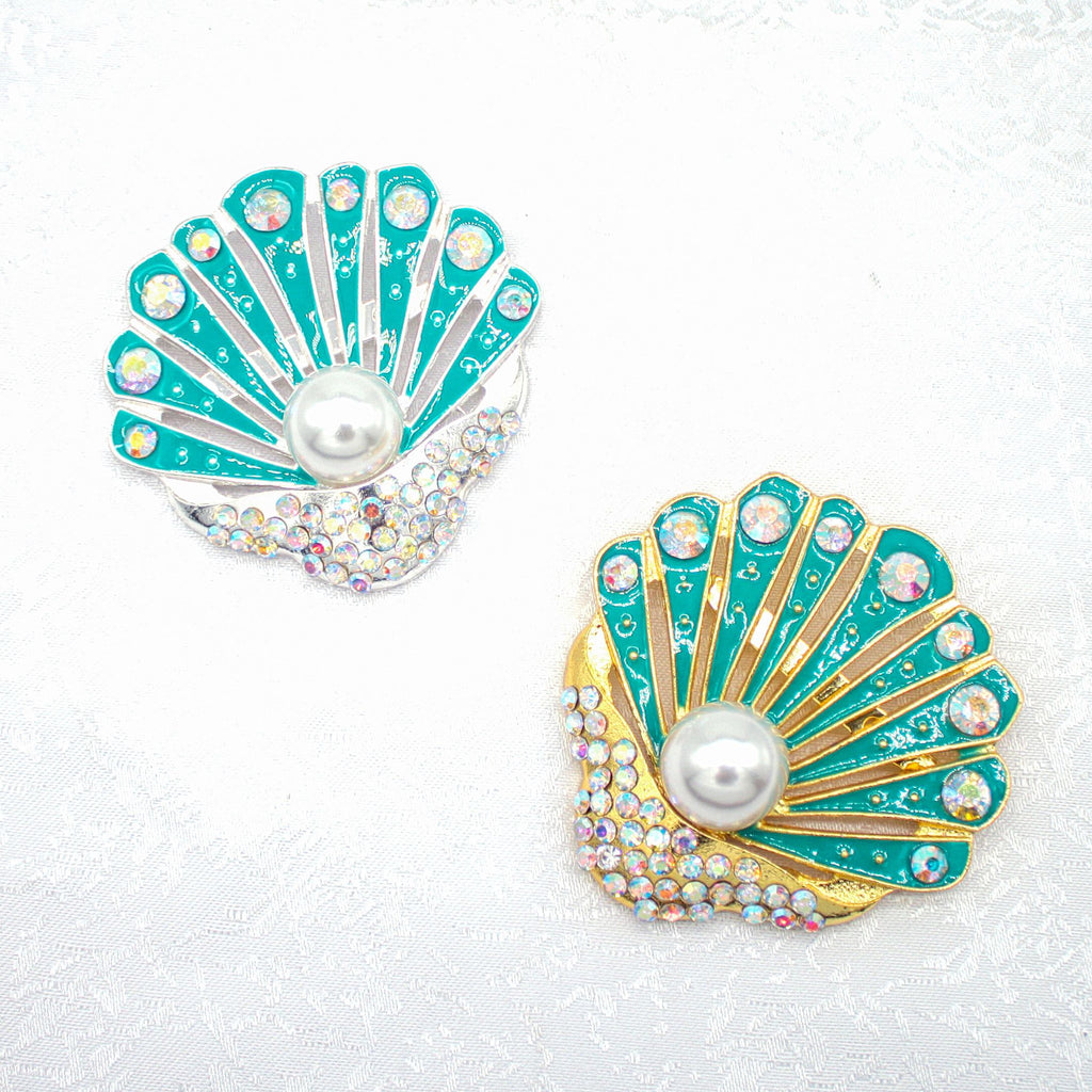 Seashell brooch deals